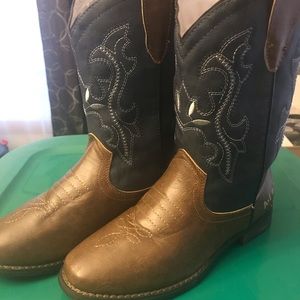 Boys Youth Size 4 AdTec Boots